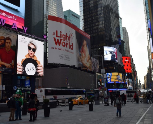 Light the World Billboard 2017, Times Square, New York City (120'x75' 9,375 sq ft)